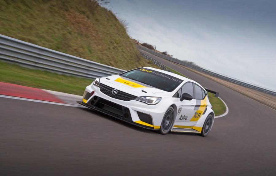  Opel Astra TCR 2016 года  (фото 10 из 29)